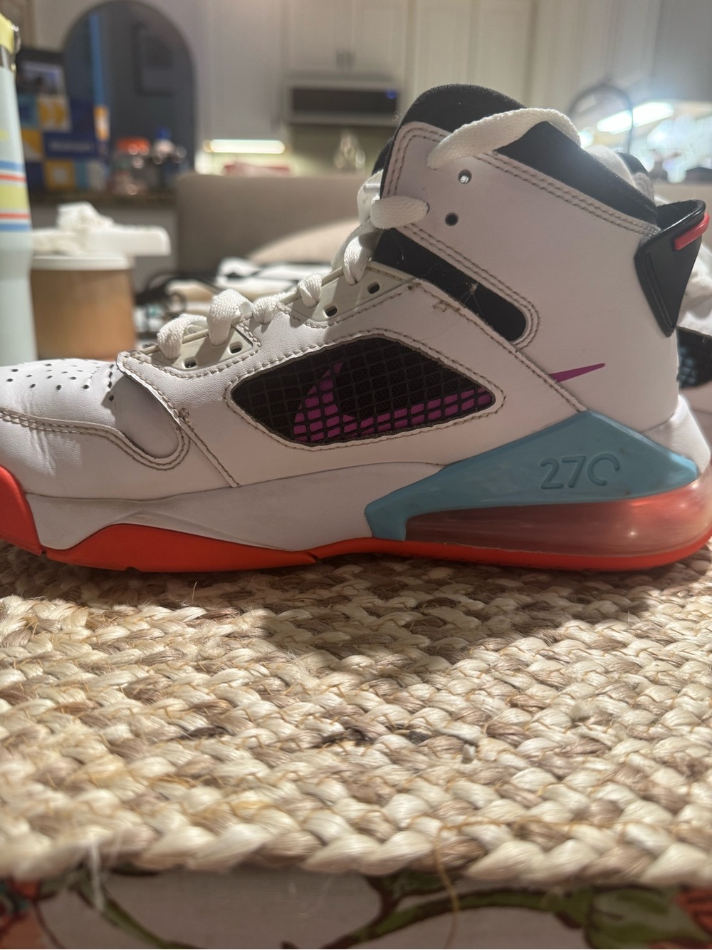 Nike Air Jordan Mars 270 White Hyper Pink Blue GS 7Y 8.5 Women’s Basketball Shoe - Picture 6 of 15